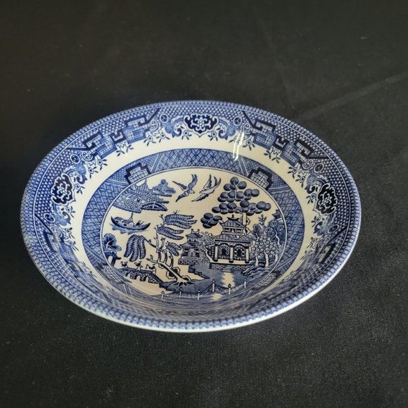 Churchill England Blue Willow 6" Dessert Fruit Bowl Dinnerware Transferware - Picture 1 of 6